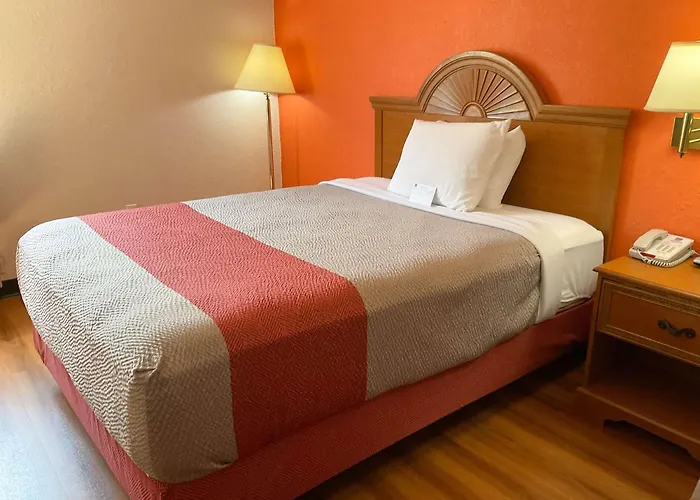 Motel 6-Hannibal, Mo