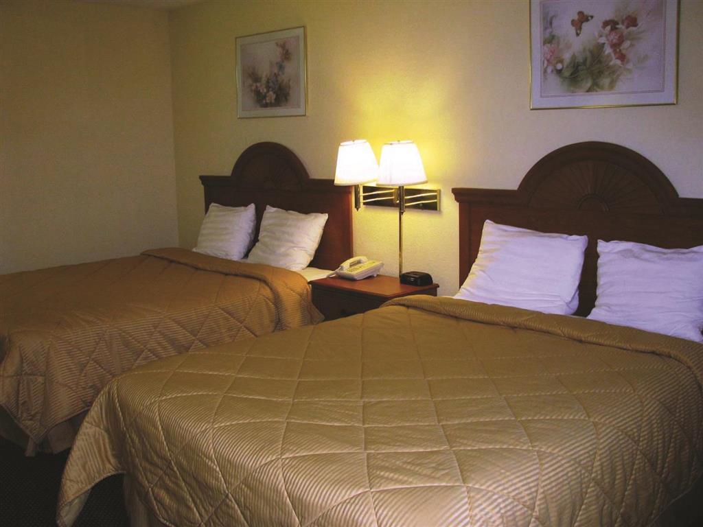 6-hannibal, Mo Hotel 2*