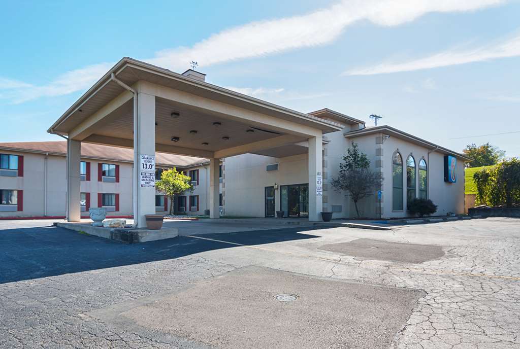 Hotel 6-hannibal, Mo Hannibal