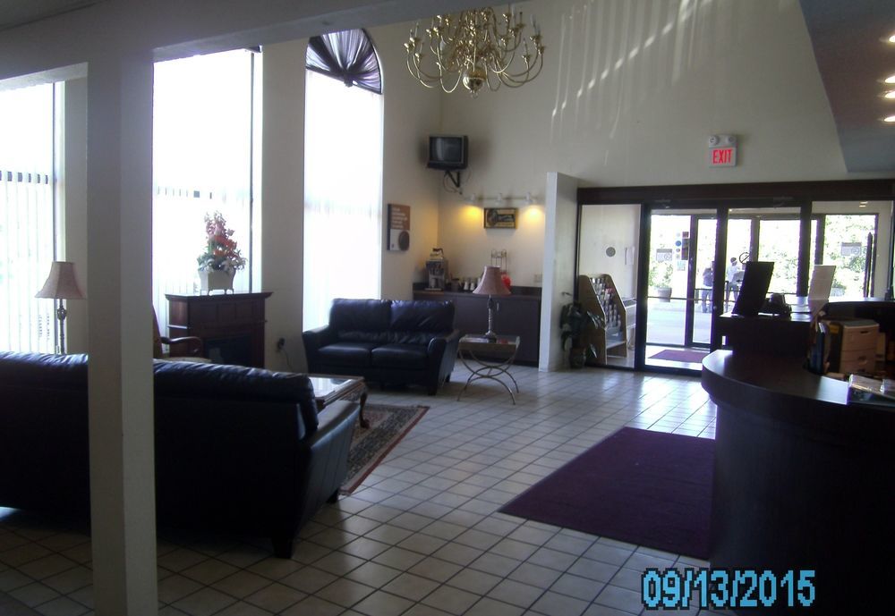 Hotel 6-hannibal, Mo