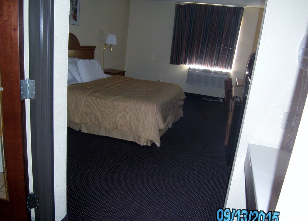 Hotel 6-hannibal, Mo